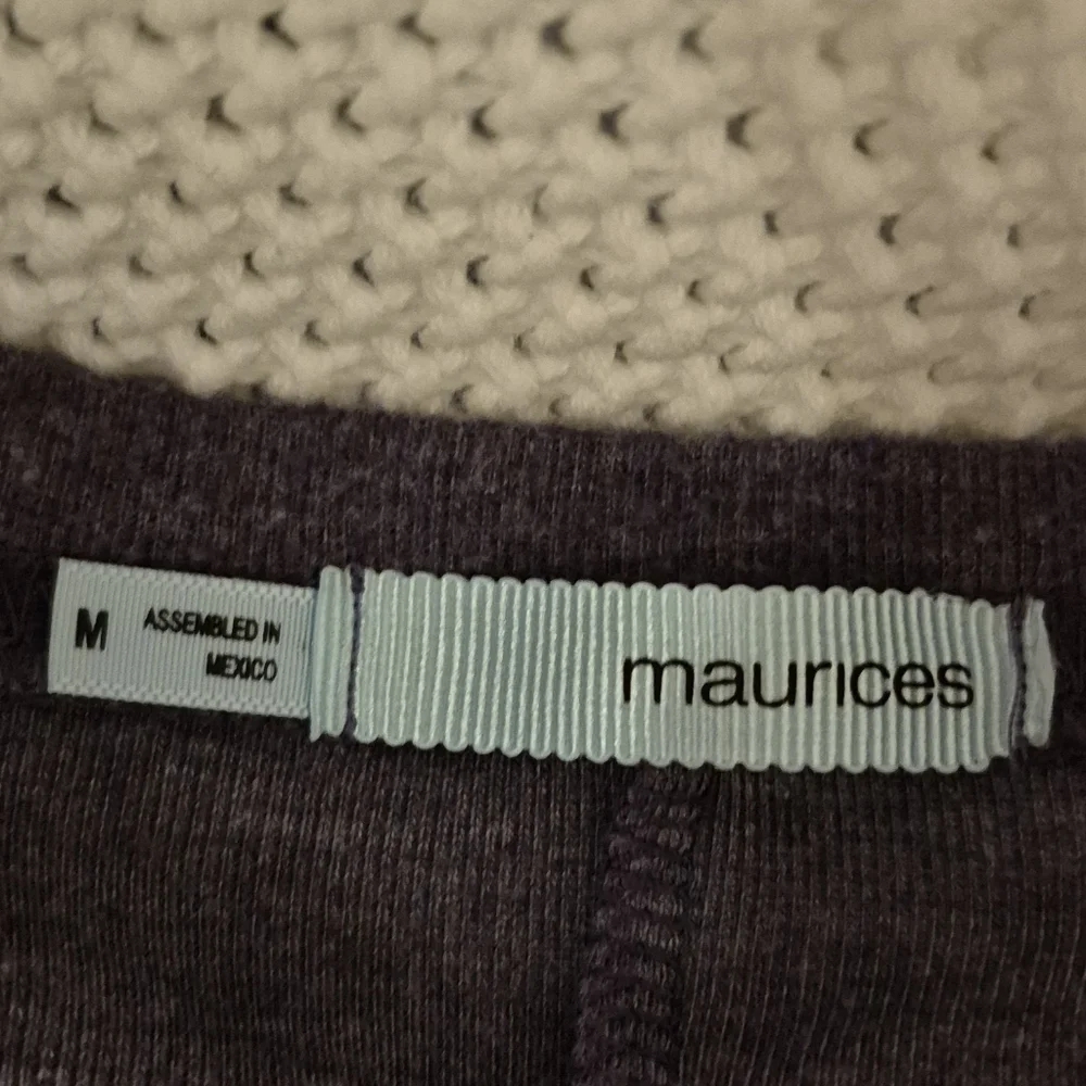 Slouchy Weekend Long Sleeves - Picture 4 of 5